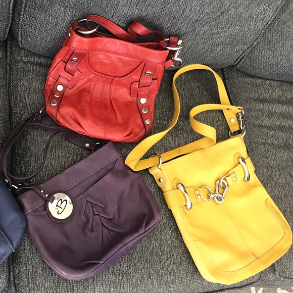 🎉MAJOR BUNDLE - 3 B. Makowsky purses (Navy Blue NOT included) - Picture 3 of 8